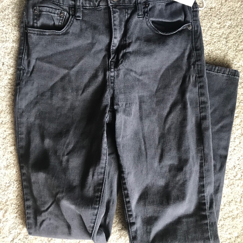 Black High-Waisted Jeans
